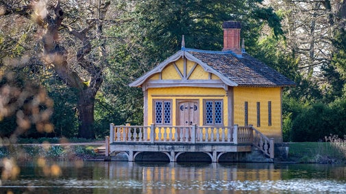 Springtime view of the Fishing Lodge at Belton